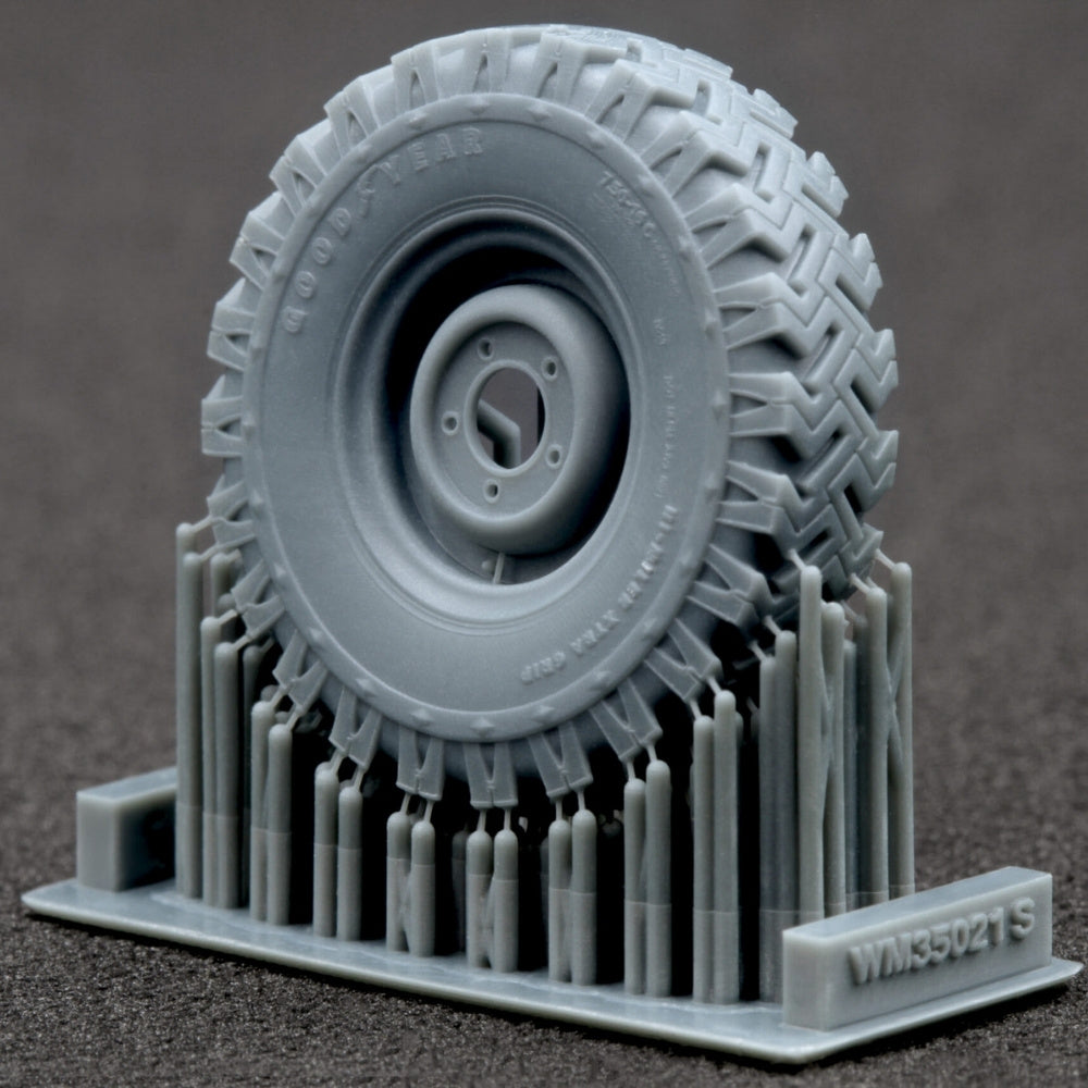 ScaleX L Rover 88 7.5 Big Sagged Wheel Set for AK 1:35 Model Kits