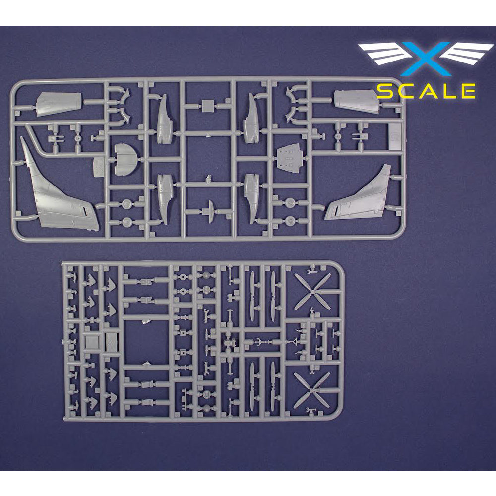 X-Scale 144009 Airliner ATR-42-300 American Eagle 1:144 Model Kit