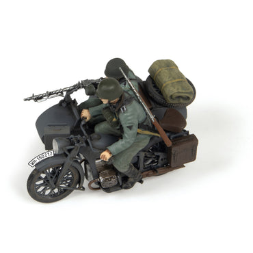 Zvezda 3717 German WWII Zuendapp K800 Motorcycle w/Sidecar & Crew 1:35 Model Kit